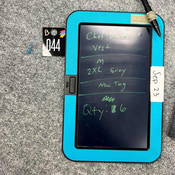 Chef Works Waitstaff Vest Mens 2XL XXL Gray Button Up Urban Collection Server - Picture 10 of 11